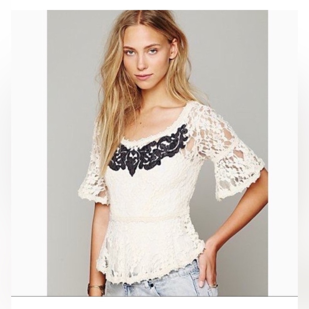 Free People Cream and Black Lace Appliqué Flutter Sleeve Boho Blouse Size XS